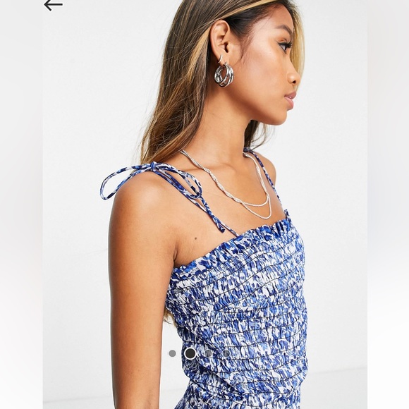 NWT TOPSHOP BLUE FLORAL MINI SZ-10 SHIRRED with SPAGHETTI STRAP BUNNY TIES - Picture 2 of 8